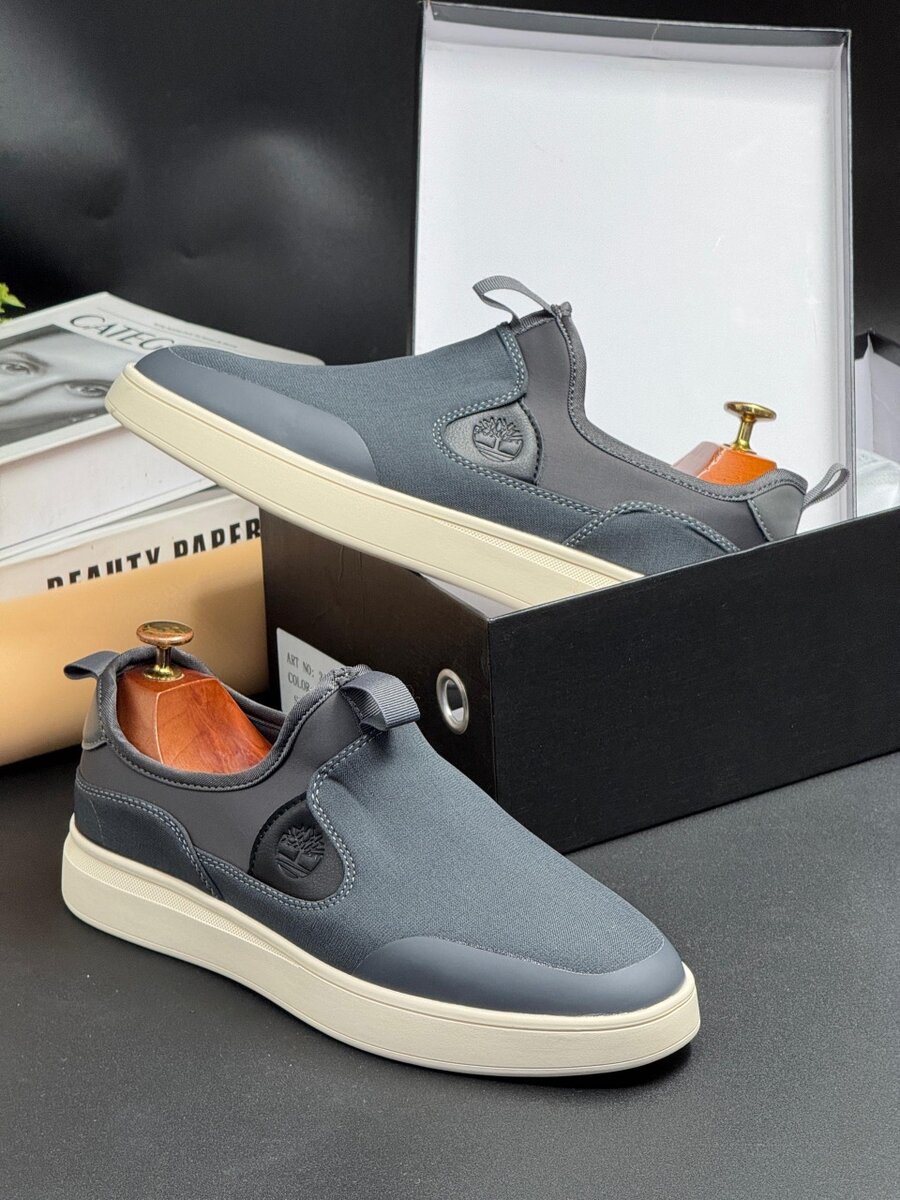 TIMBERLAND GREY AND BEIGE