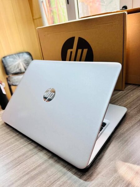 HP Laptop 15.6" Full HD