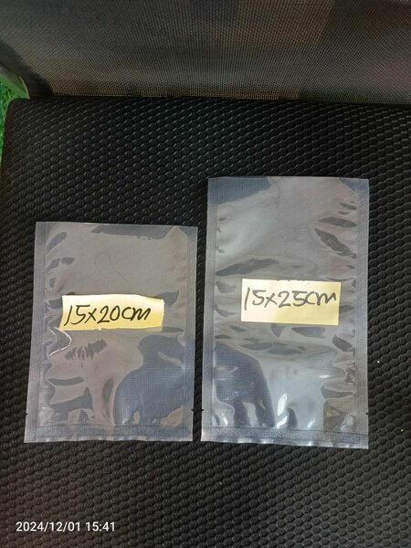 Vacuum sealer bag 15x20cm and 15x25cm