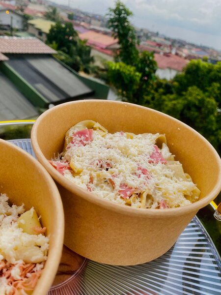 Pâtes fraîches au fromage et jambon