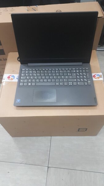PC Lenovo S145