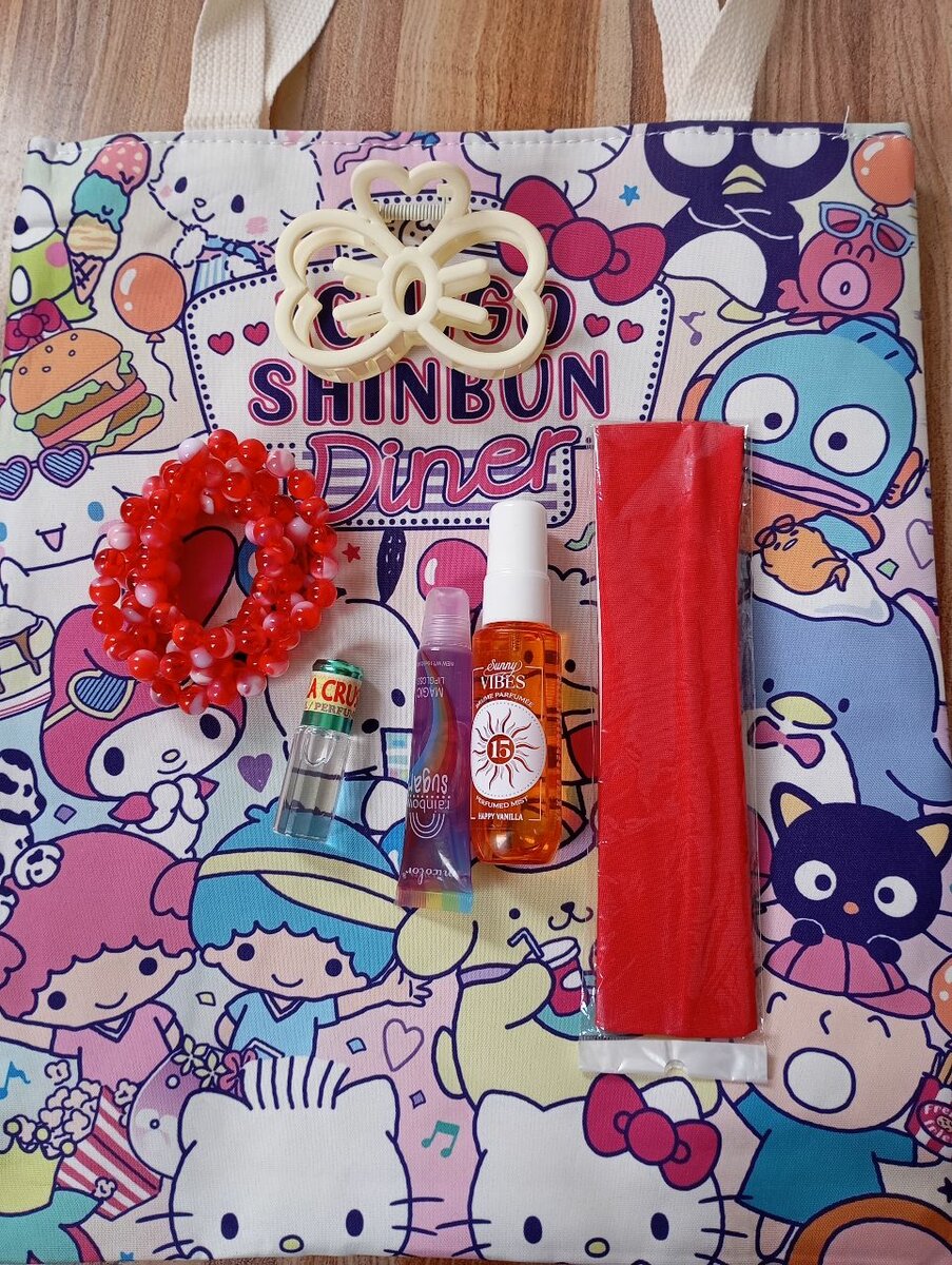 Sac cadeau parfumé Hello Kitty