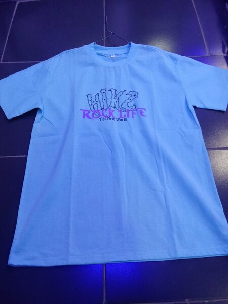 T-shirt bleu Rocklife en coton