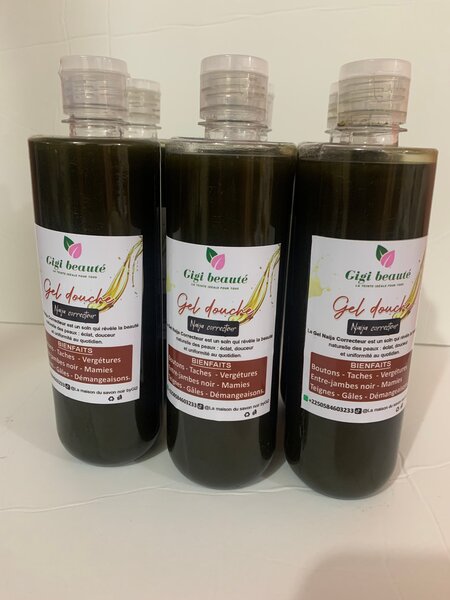 Liquide aux plantes naturelles