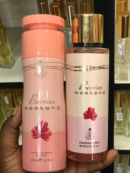 Berries weekend body mist and spray