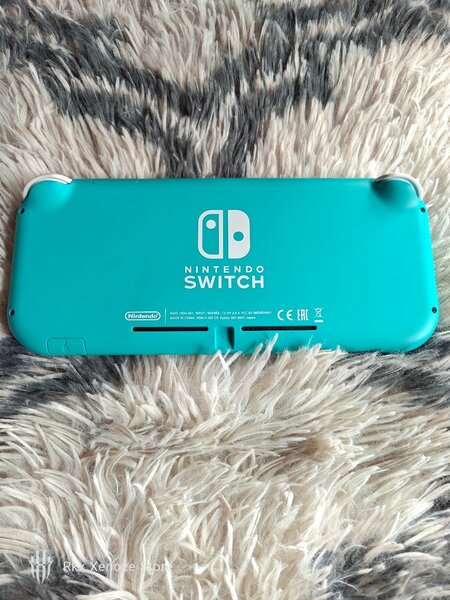 Nintendo Switch Lite Cracker