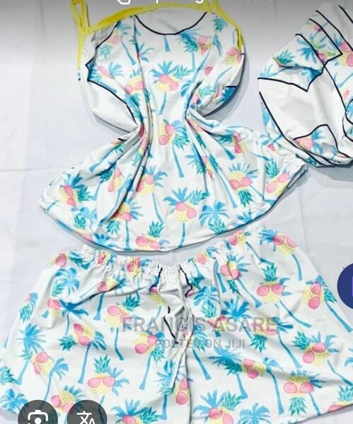 Two piece ladies night wear with bonnet