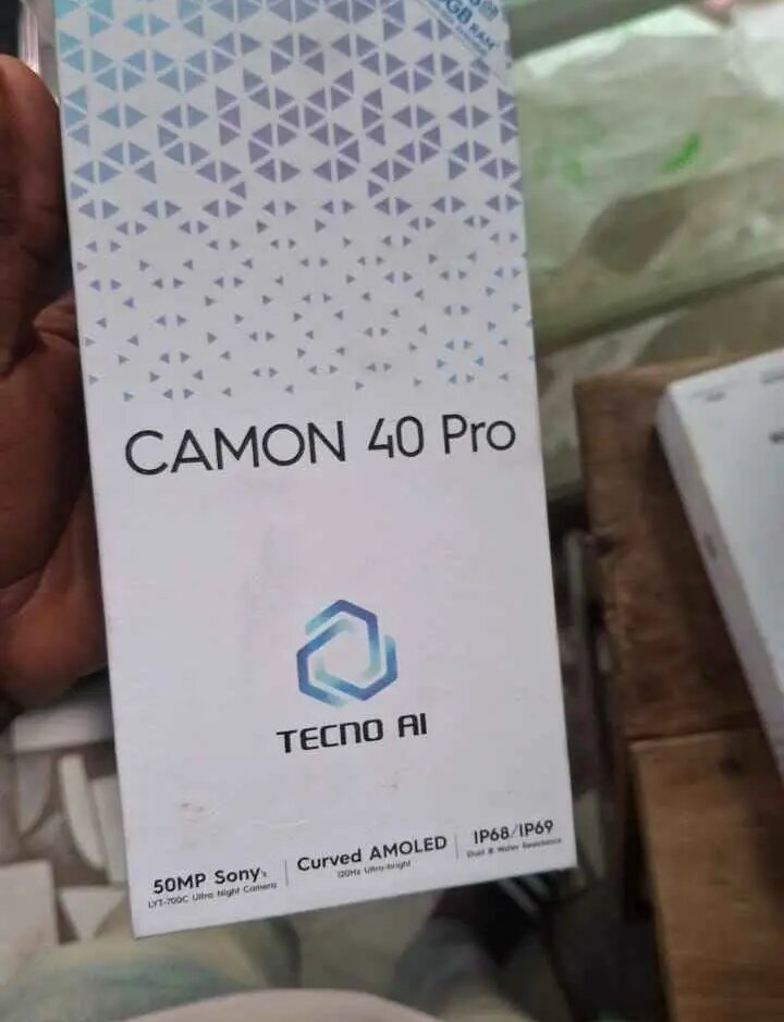 Techno Camon 40