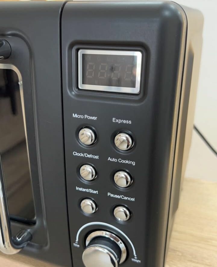 20L Dunelm retro microwave