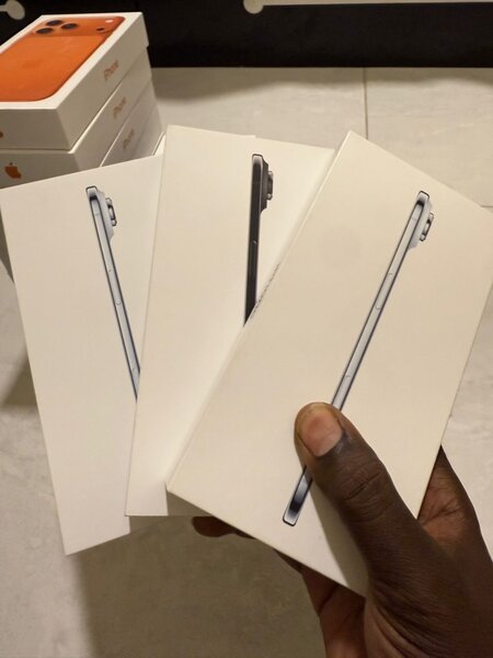 iPhone 17 Air 256G  carton  