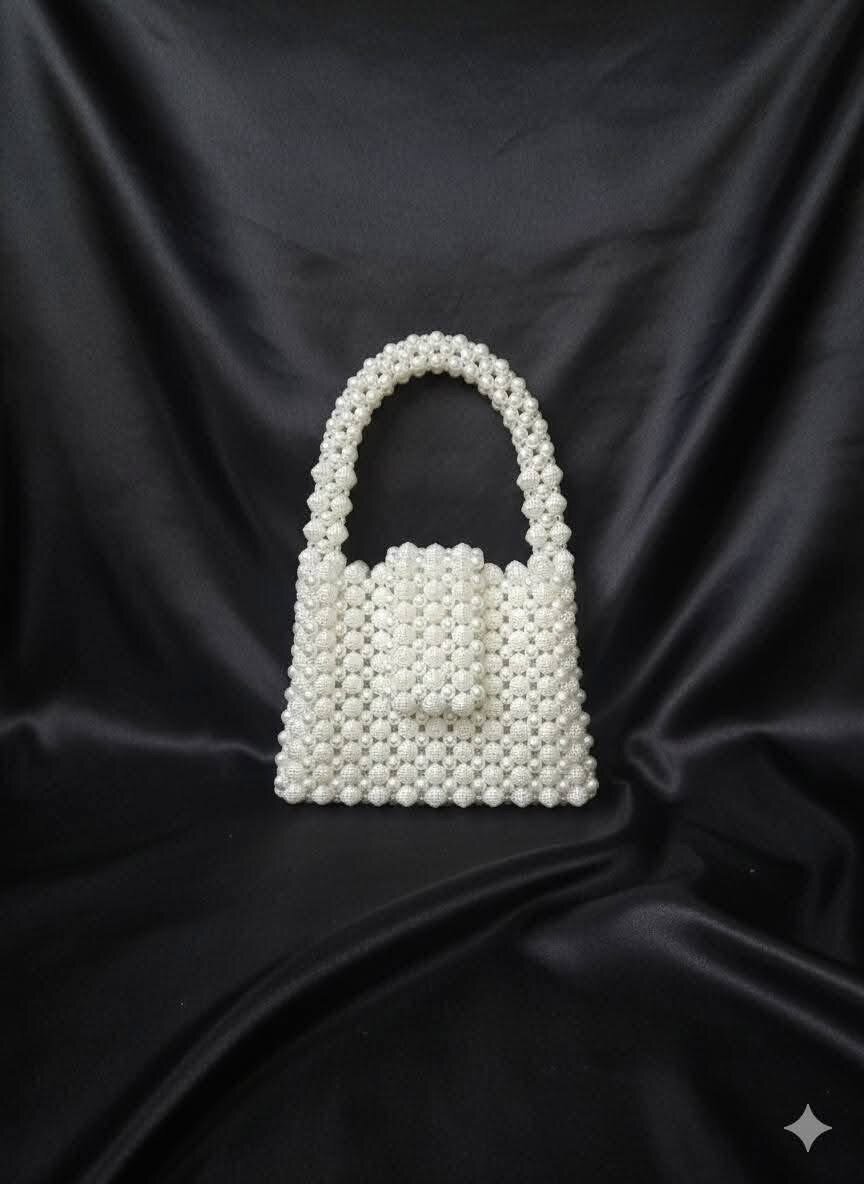 Sac à main perles élégant