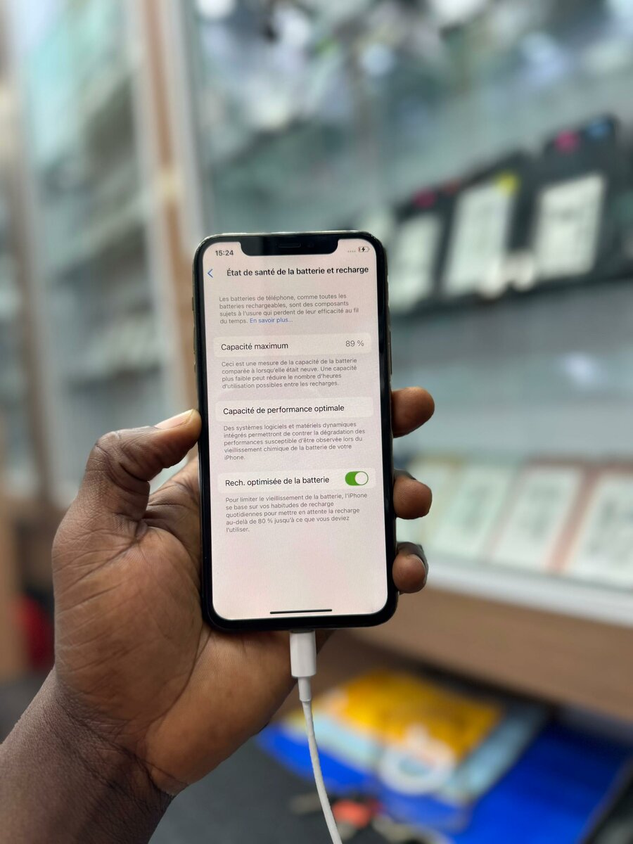 iPhone 11 Pro 64Go tout passe