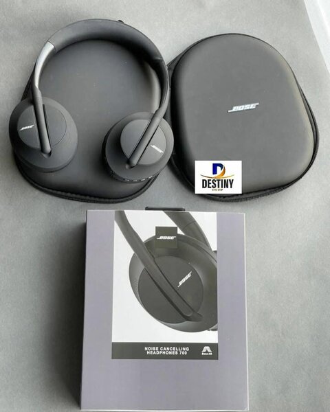 Casque Bluetooth Bose pure Bass muni dun sac