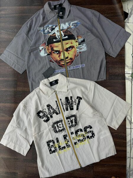 Chemise tendance imprimée zippée