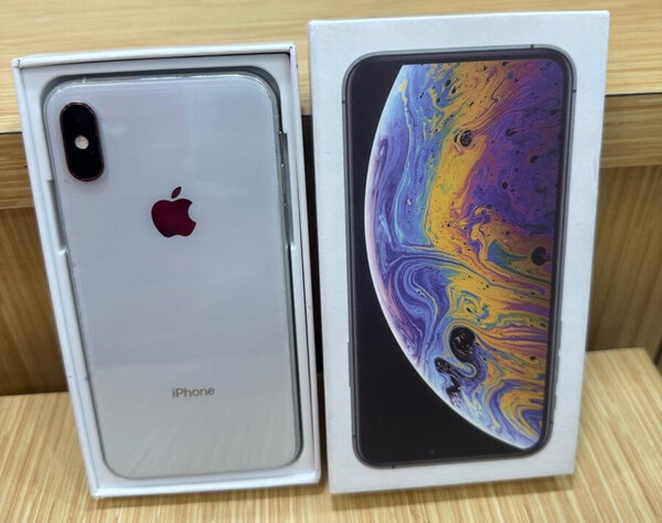iPhone XS 64GB Argent