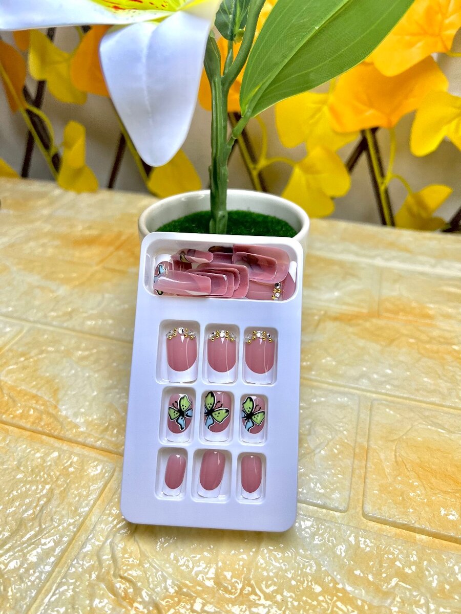 Faux Ongles / Press On Nails