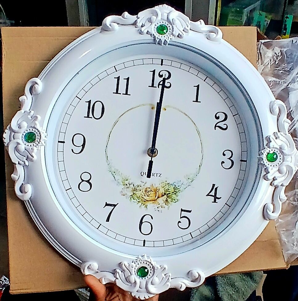 Belle Montre de salon