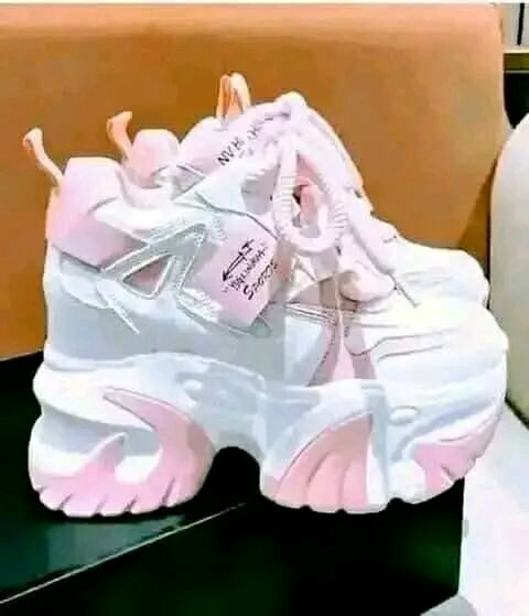 Baskets plateforme à chaînes