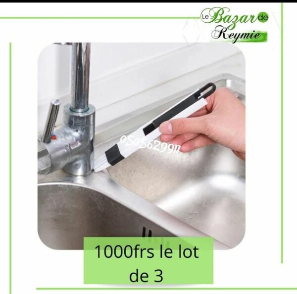 Mini brosse  3 lots à 1000f