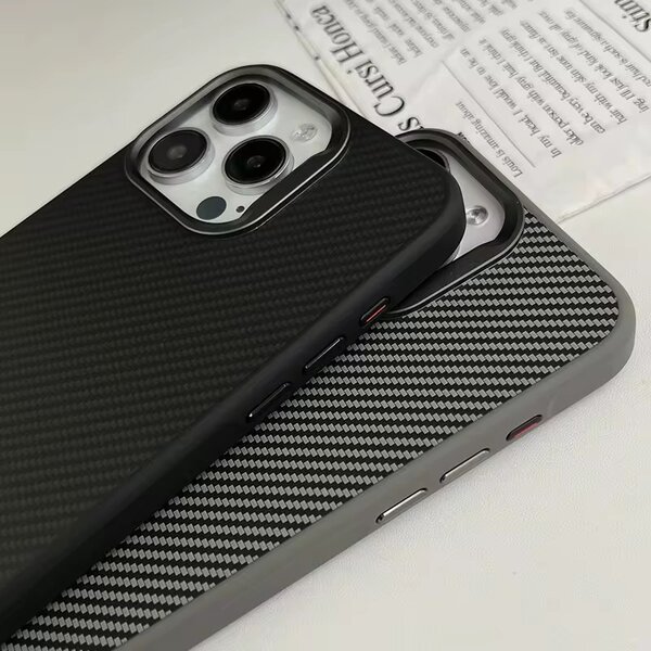 Coque iPhone 15