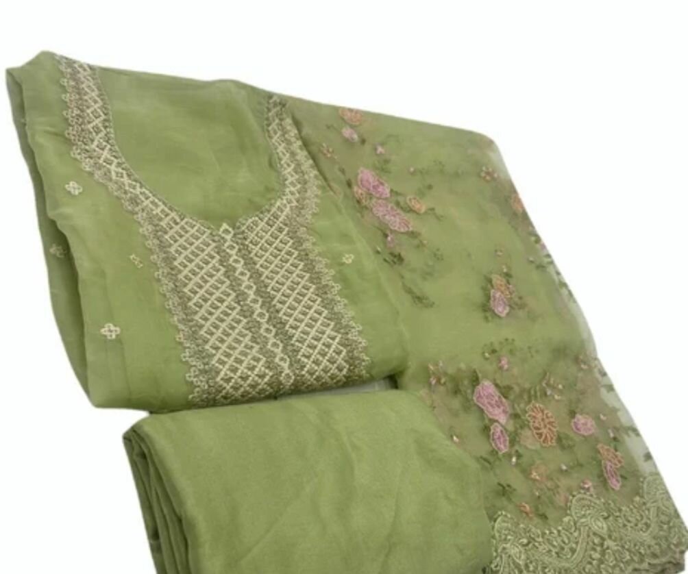 Ladies suit