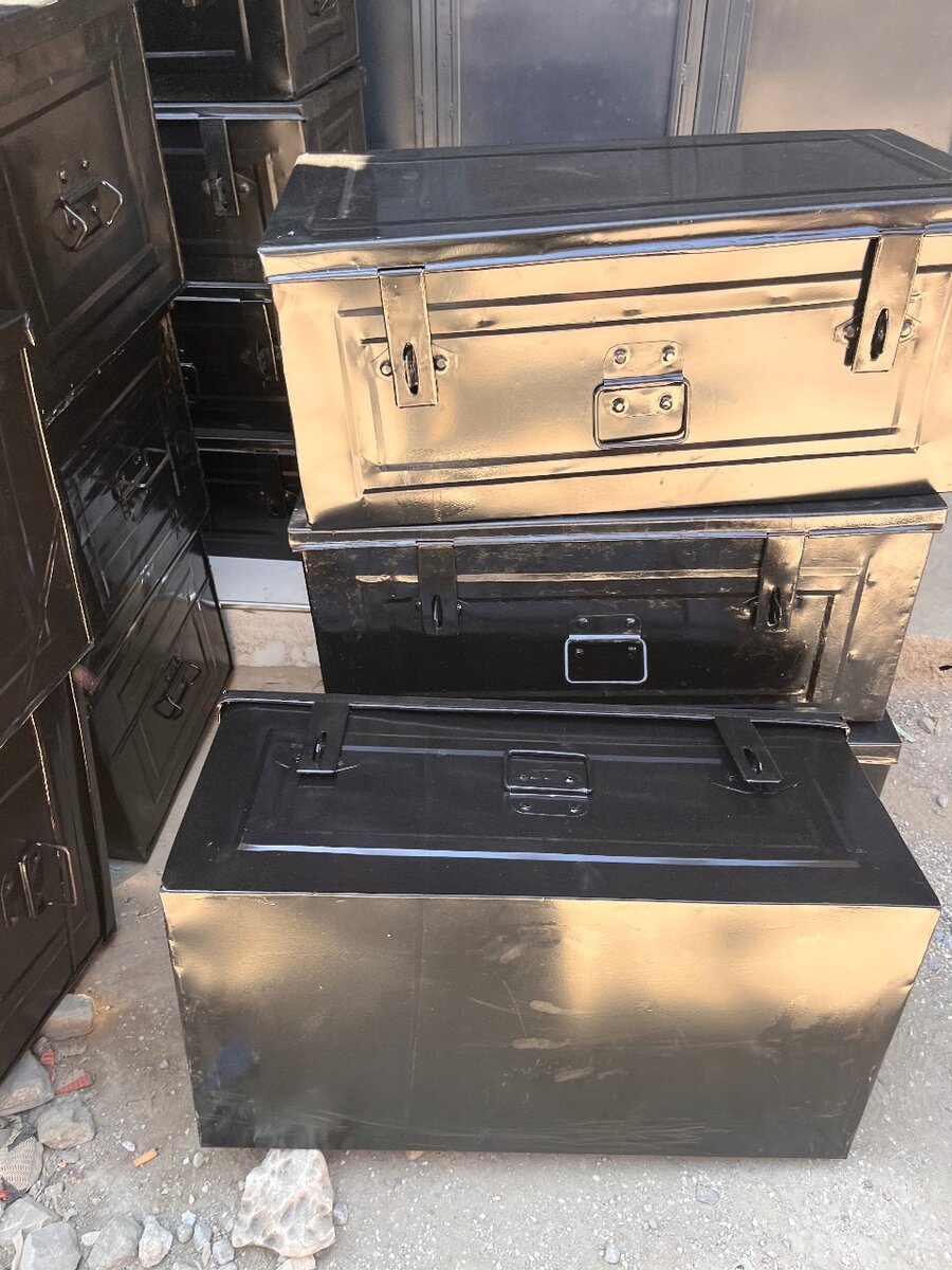 Storage trunks
