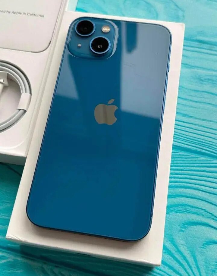iPhone 13 Bleu Neuf