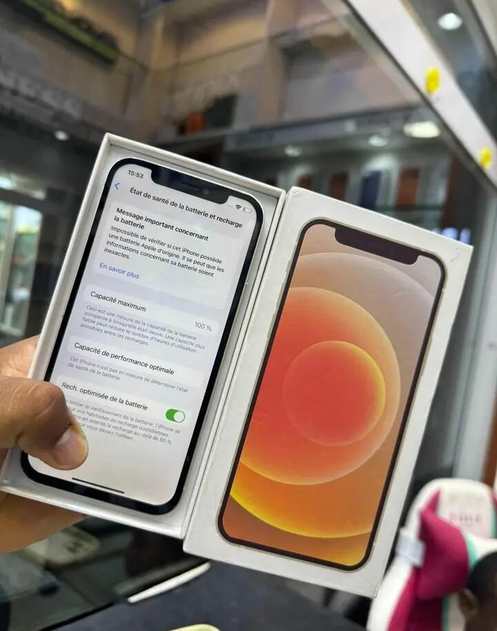 iPhone 12 Blanc 64GB Débloqué