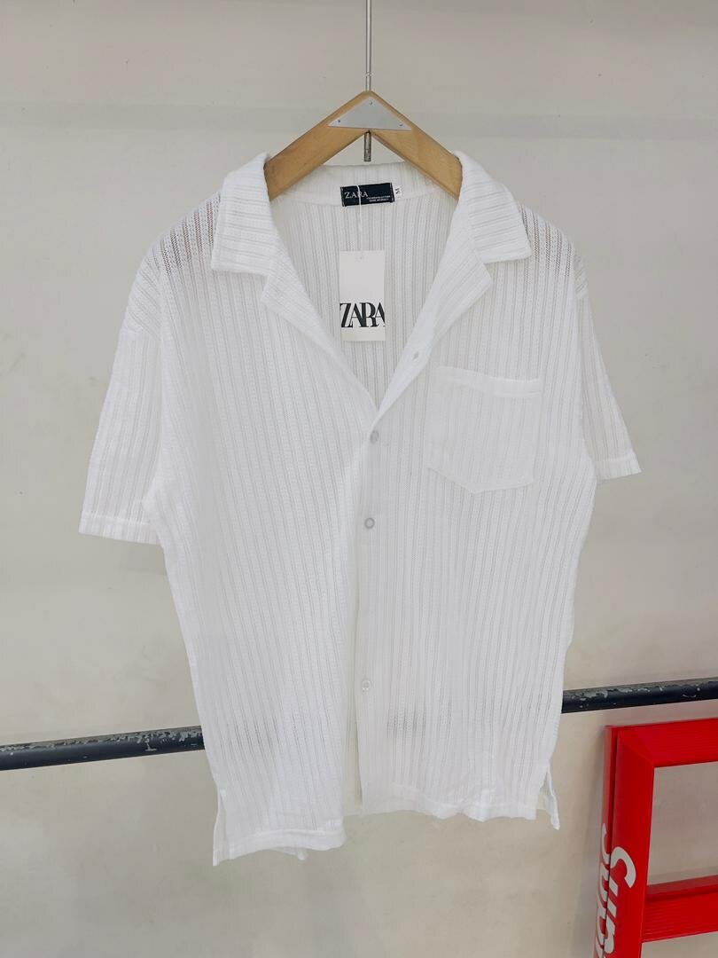 Quality Zara button up shirts