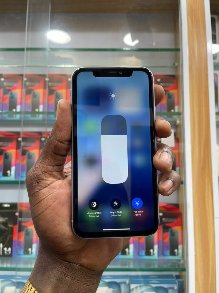 iPhone 11 64GB Violet