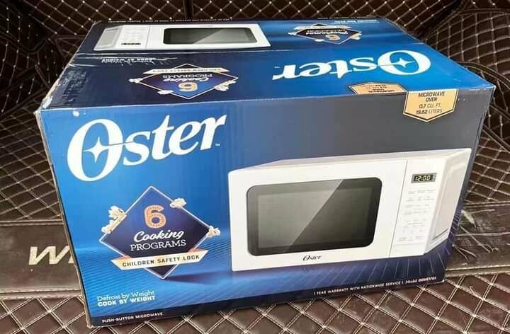 OSTER MICROWAVE OVEN