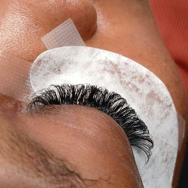 Extension Cils Volume Naturel