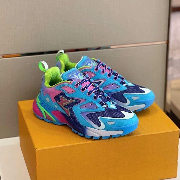 Louis Vuitton Sneakers