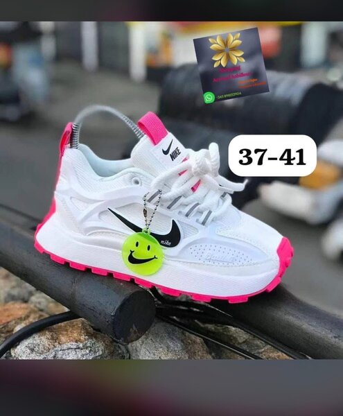 Baskets blanches tendance