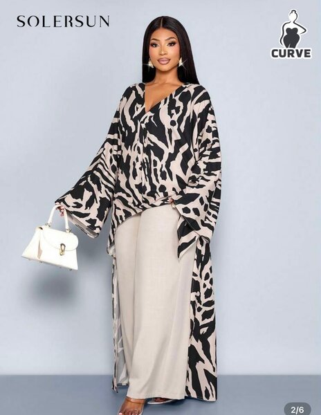 Tenue élégante à motifs fluides