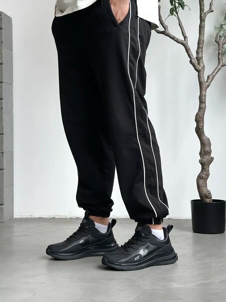 Chaussures de sport noires homme