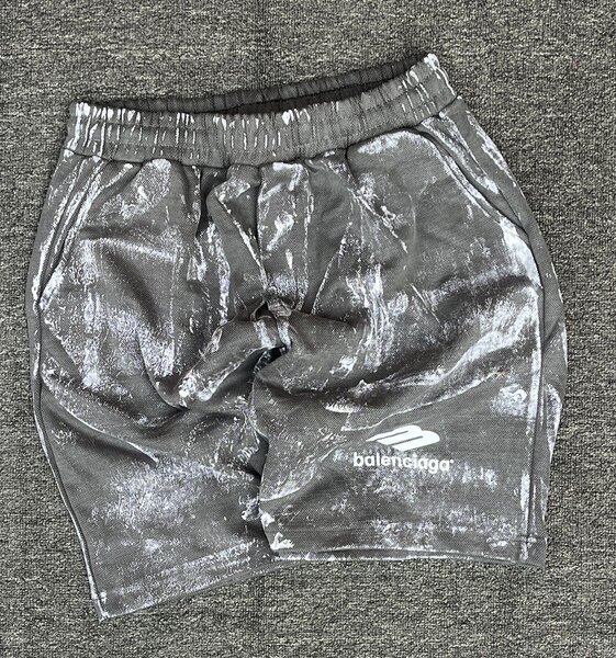 Balenciaga Shorts métallisé Gris
