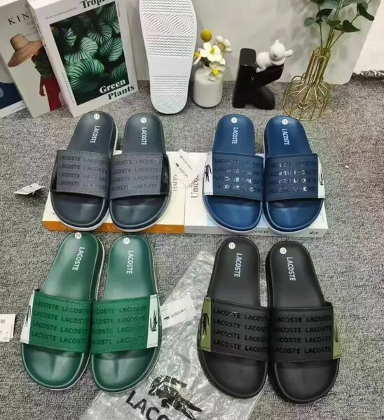 Tongs Lacoste pour Hommes