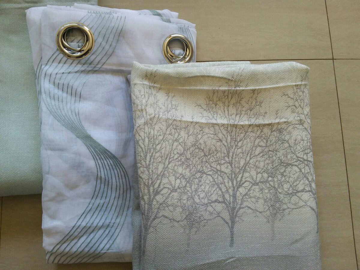 2 drops of curtains white, light green and beige