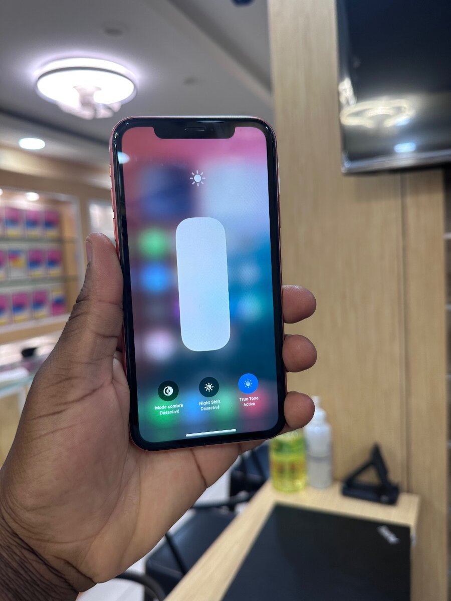 iPhone XR 64G quasi neuf