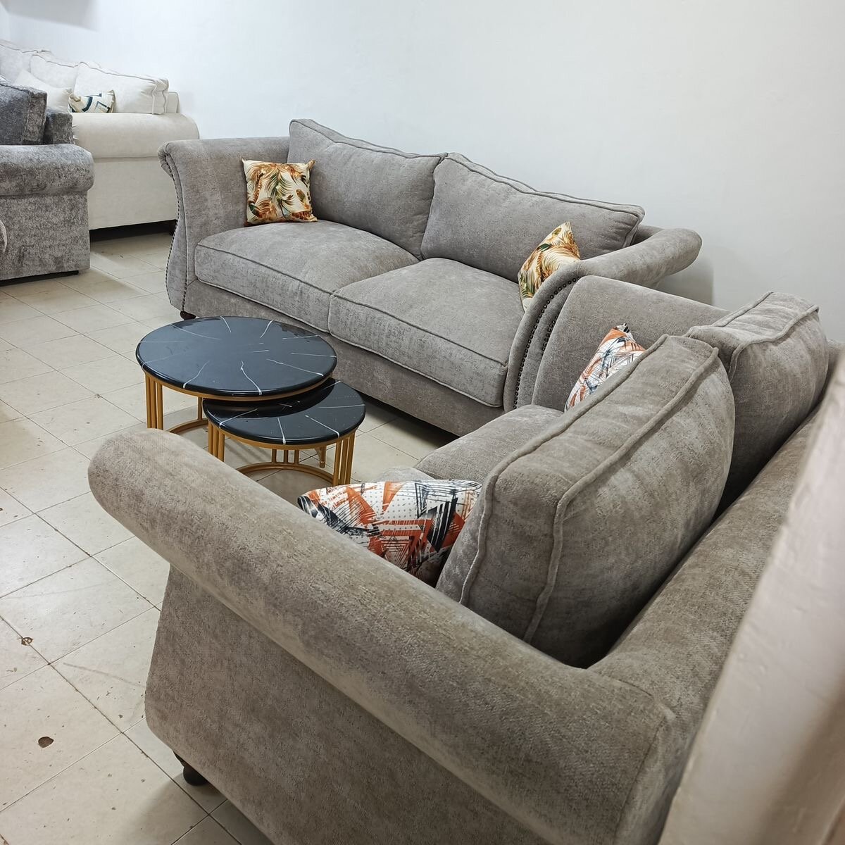 Canapé Gris Élégant