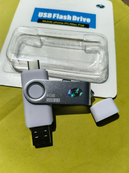 Clé USB 4 GB
