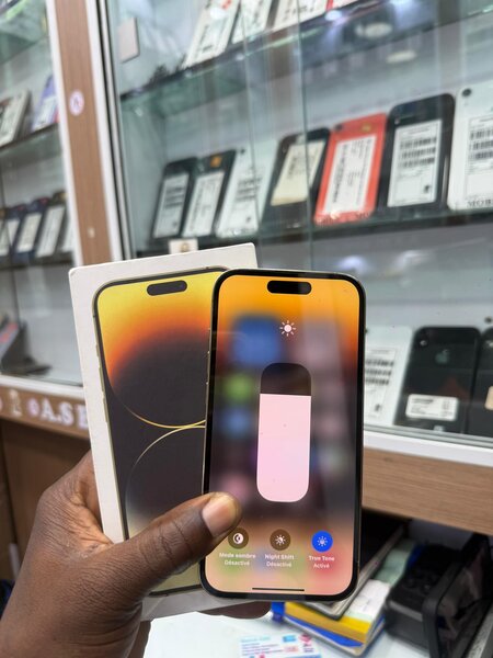 14 pro 128Go origine