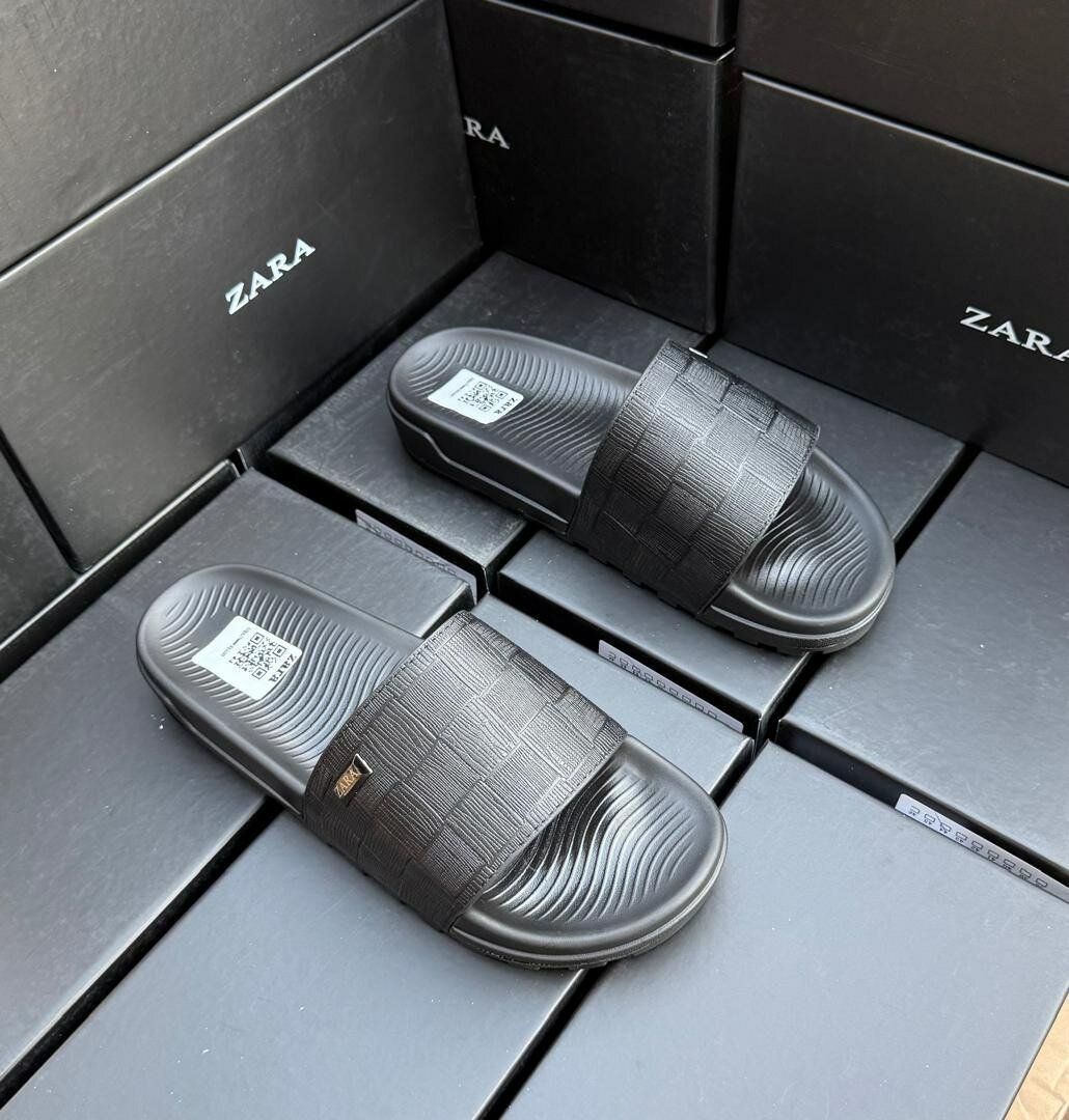 CLAQUETTES ZARA EN GOMME