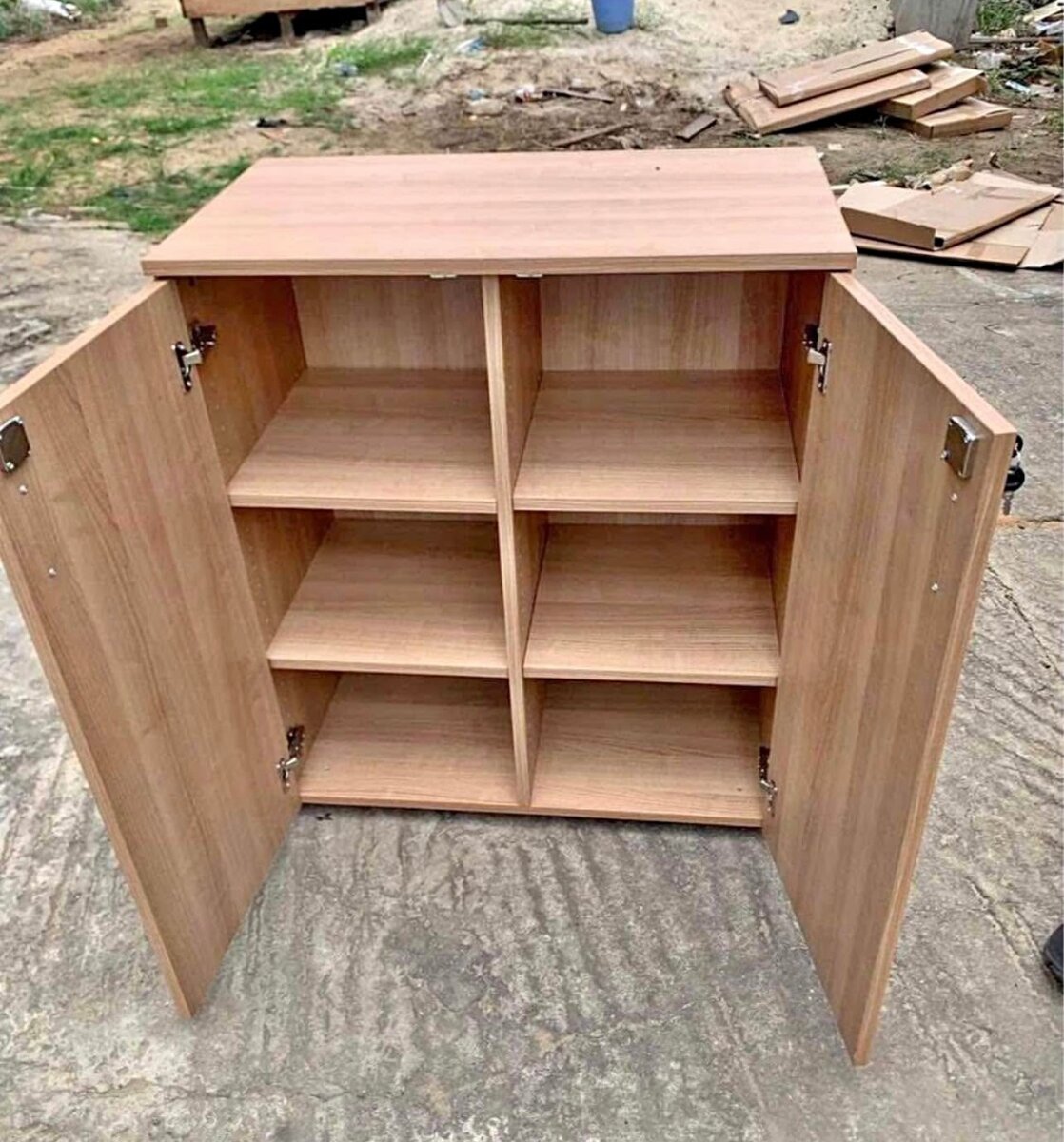 Armoire de rangement bois