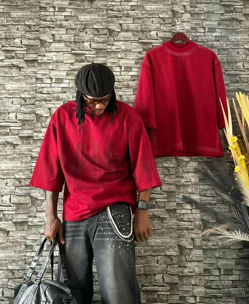 T-shirt rouge oversize tendance