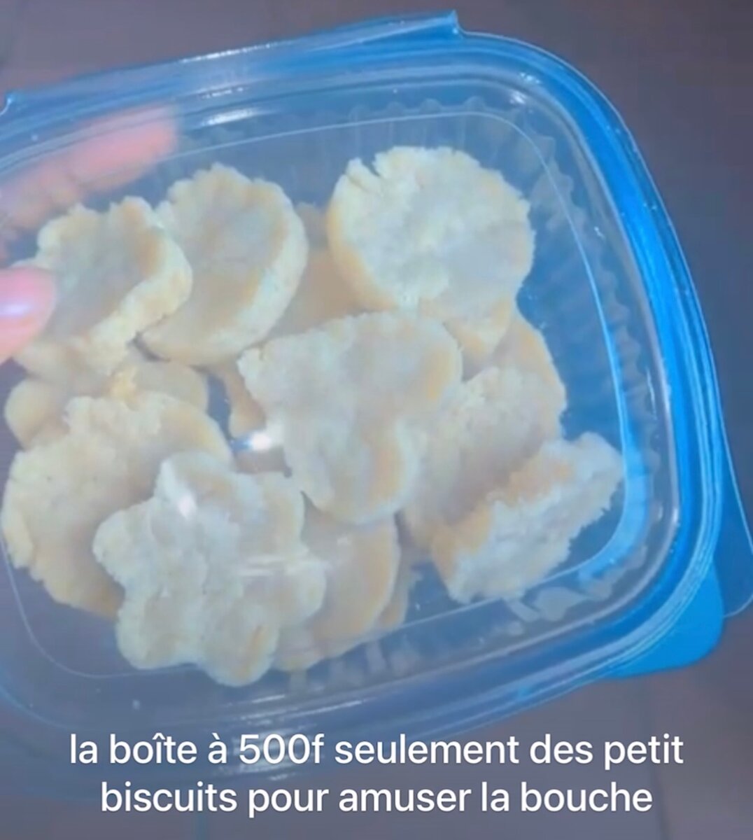 Biscuits artisanaux en boîte