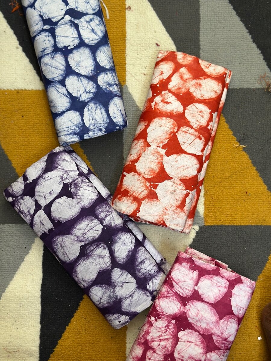 Tissus Batik Colorés Divers Motifs