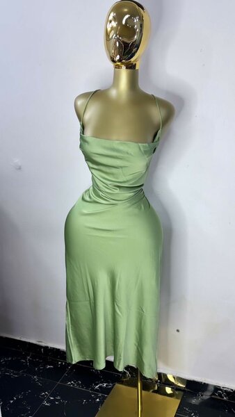 Robe Longue Satinée Émeraude