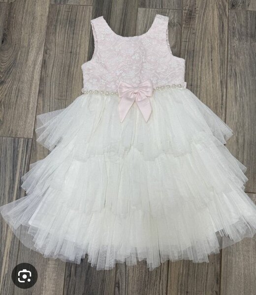 Elegant Lace Flower Girl Dress